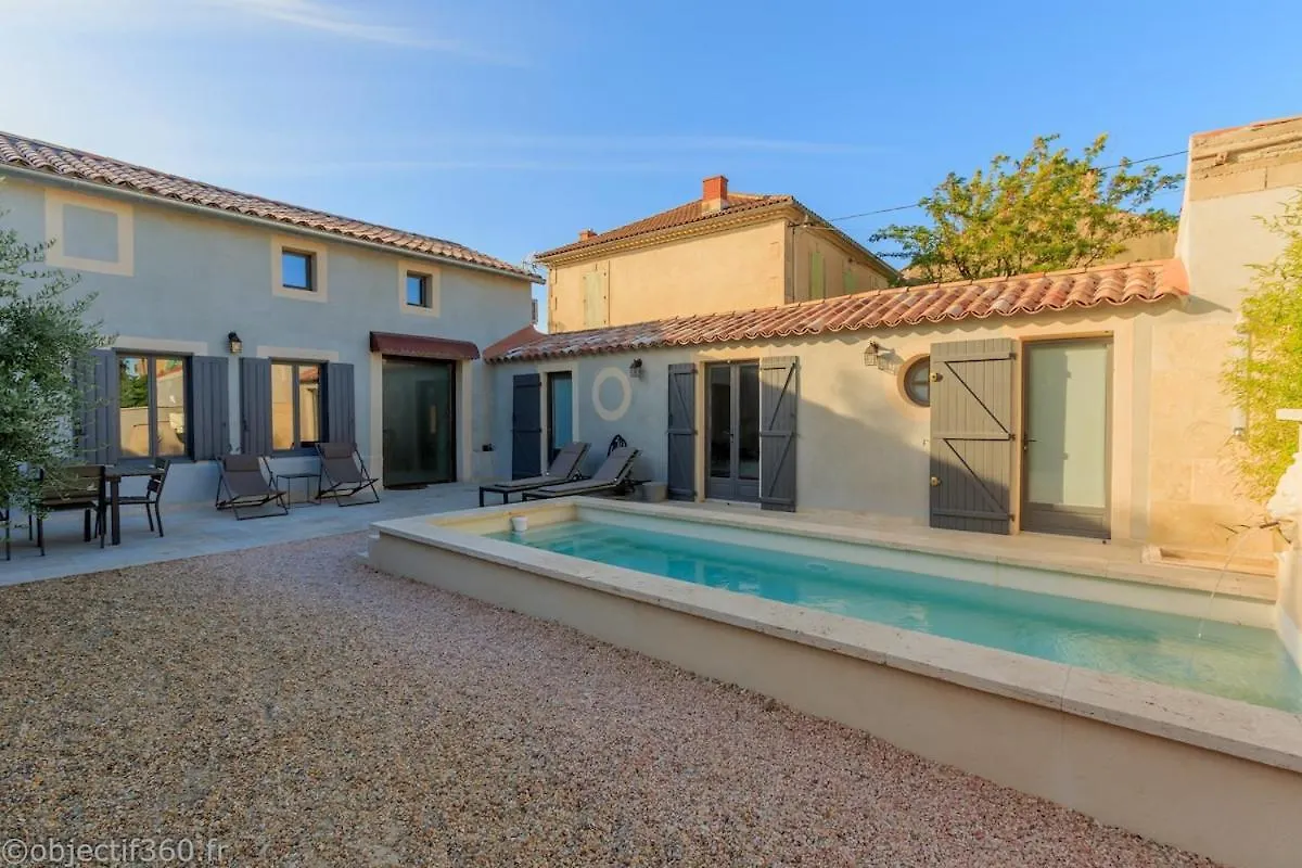 Mas Provencal Au Coeur De L'Isle-Sur-La-Sorgue Villa 0*,